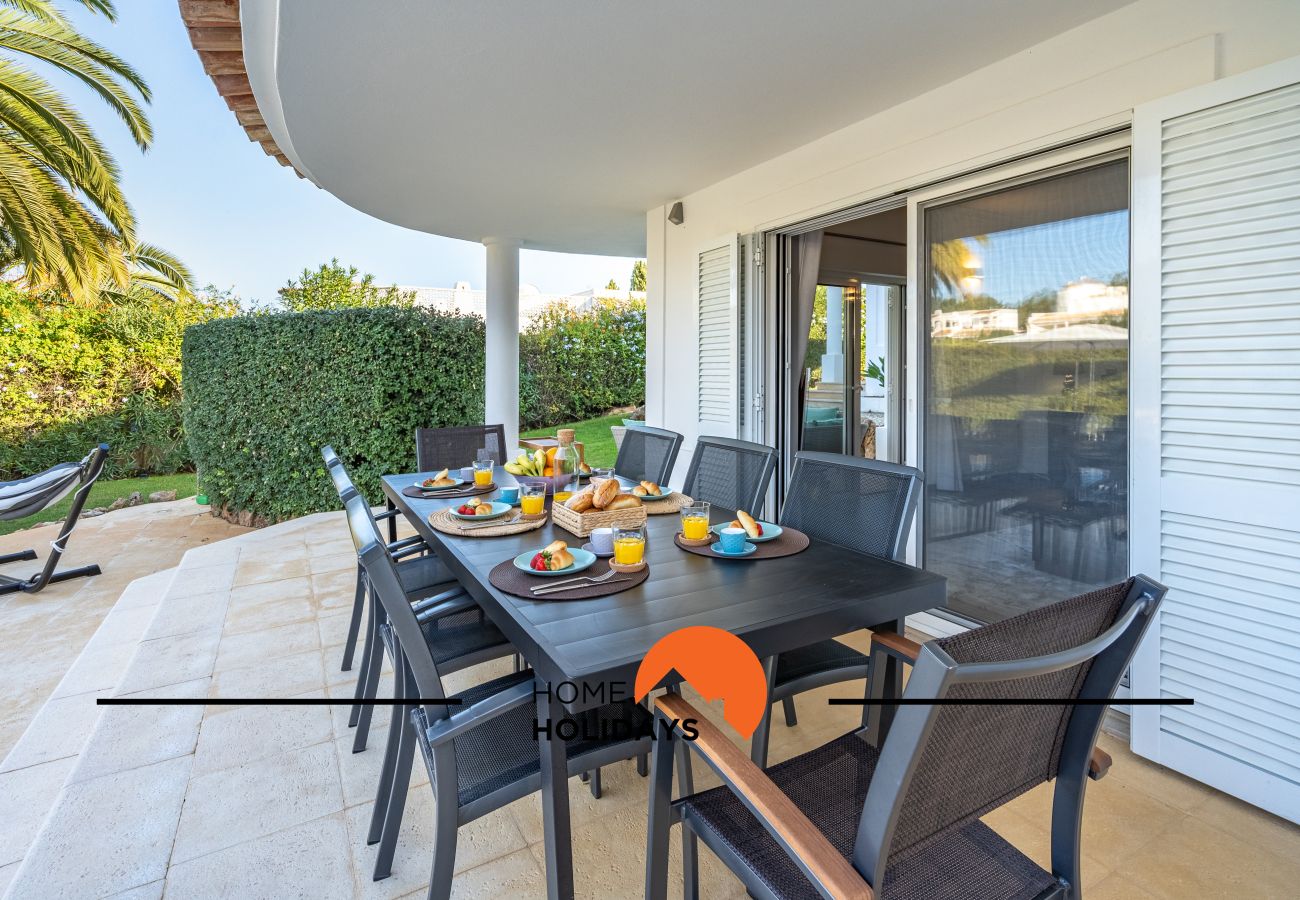 Villa em Albufeira - #239 3BR Villa w/ Pool | Family Stay