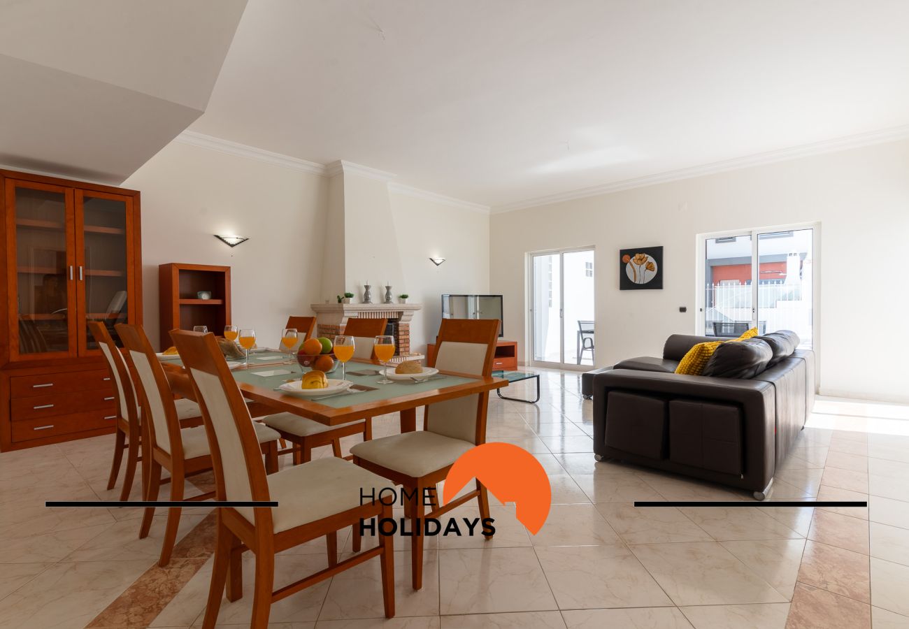 Villa em Albufeira - #248 Villa Loureira | Pool & Comfort