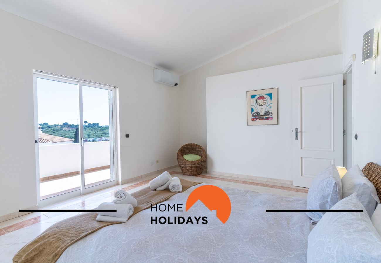 Villa em Albufeira - #248 Villa Loureira | Pool & Comfort