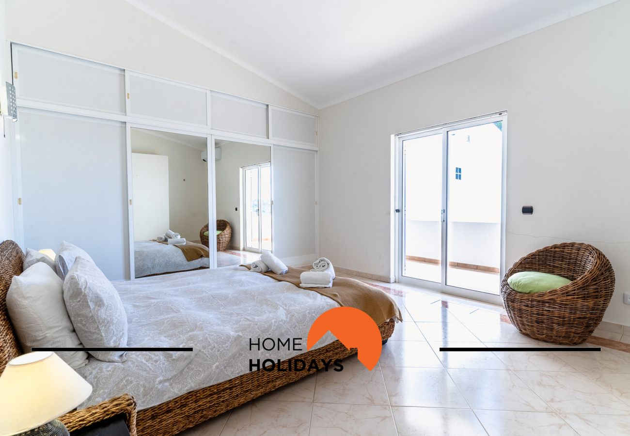 Villa em Albufeira - #248 Villa Loureira | Pool & Comfort