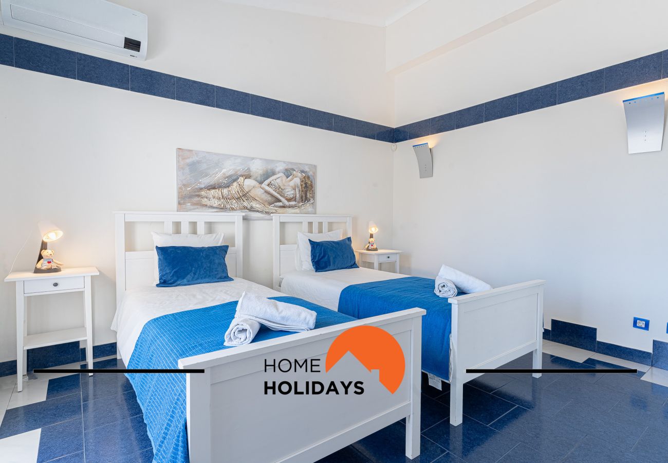 Villa em Albufeira - #248 Villa Loureira | Pool & Comfort