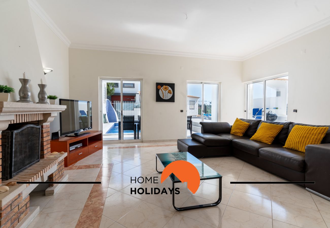 Villa em Albufeira - #248 Villa Loureira | Pool & Comfort