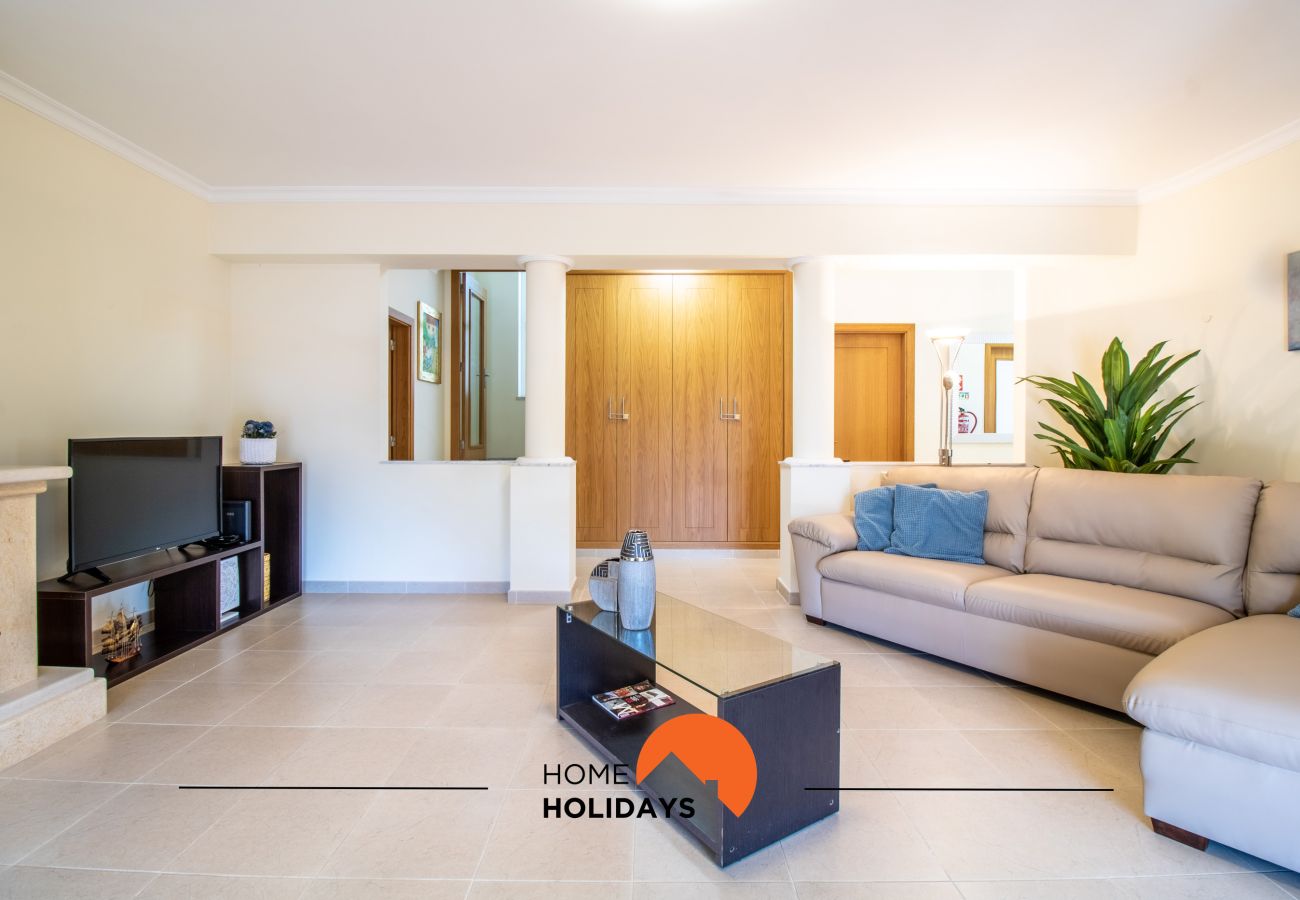 Casa em Albufeira - #297 5BR Villa | Large Groups & Pool