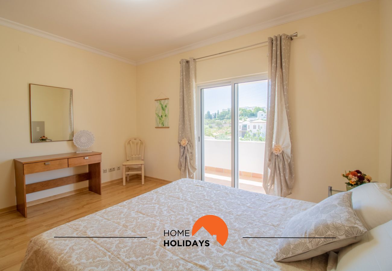 Casa em Albufeira - #297 5BR Villa | Large Groups & Pool