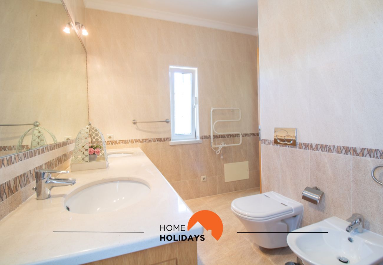 Casa em Albufeira - #297 5BR Villa | Large Groups & Pool