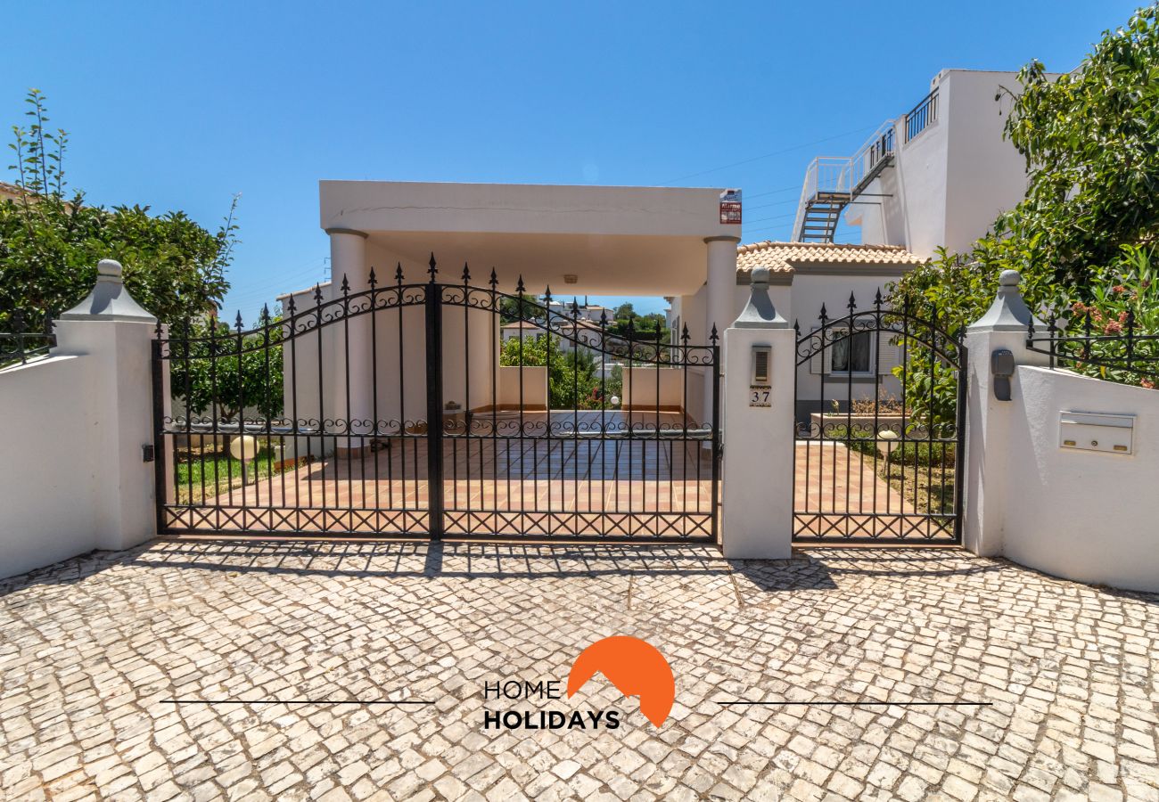 Casa em Albufeira - #297 5BR Villa | Large Groups & Pool