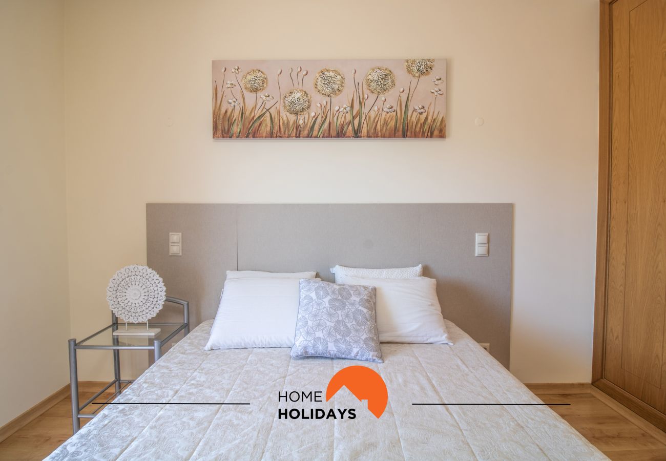 Casa em Albufeira - #297 5BR Villa | Large Groups & Pool