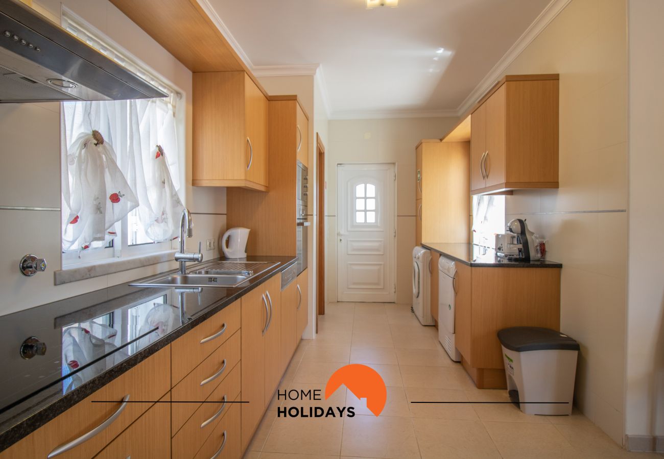 Casa em Albufeira - #297 5BR Villa | Large Groups & Pool
