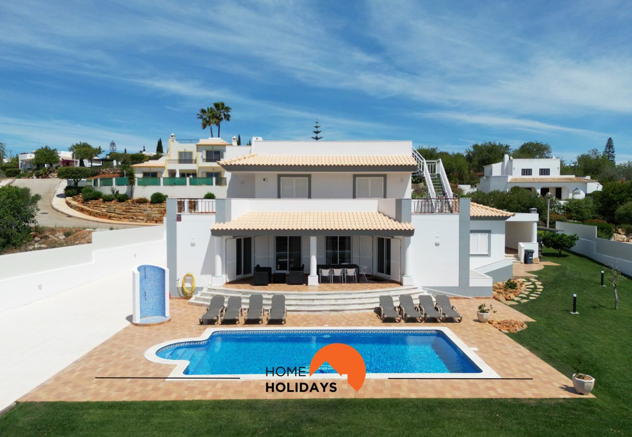 Casa em Albufeira - #297 5BR Villa | Large Groups & Pool