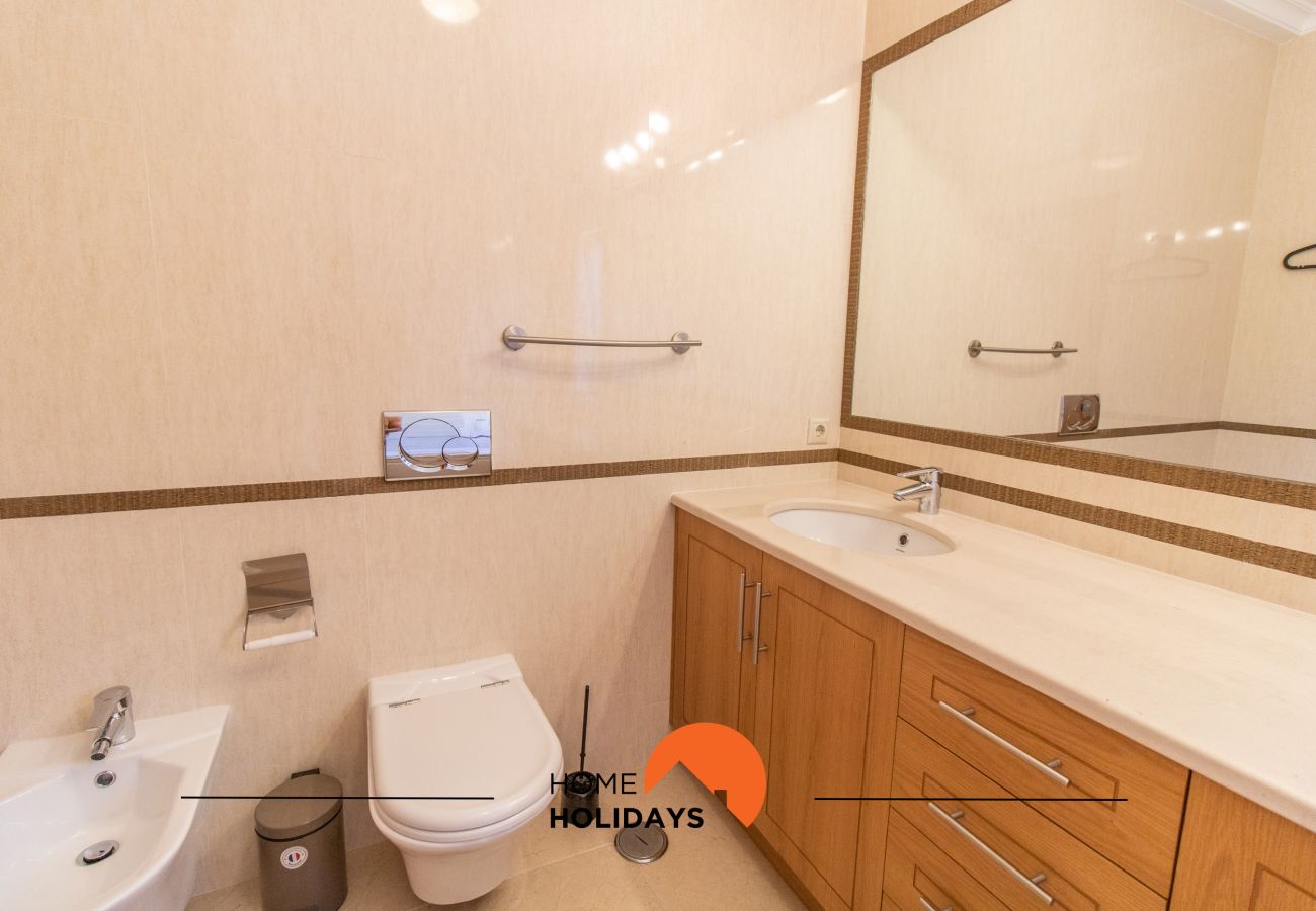 Casa em Albufeira - #297 5BR Villa | Large Groups & Pool