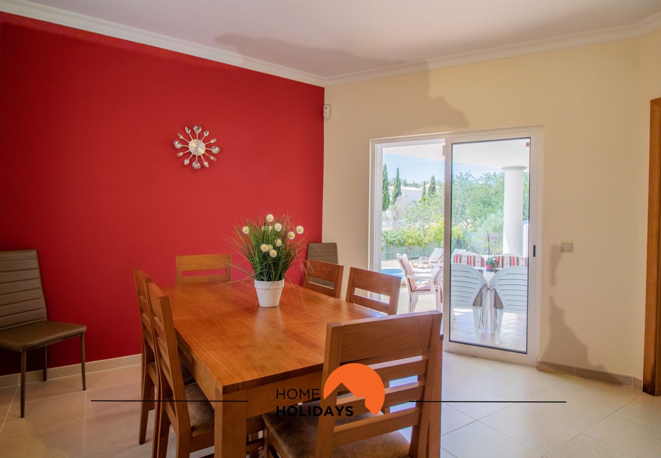 Casa em Albufeira - #297 5BR Villa | Large Groups & Pool