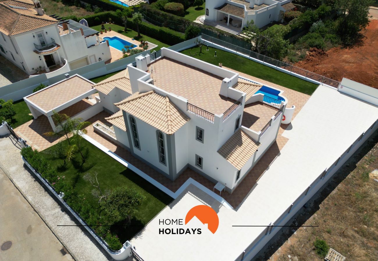 Casa em Albufeira - #297 5BR Villa | Large Groups & Pool