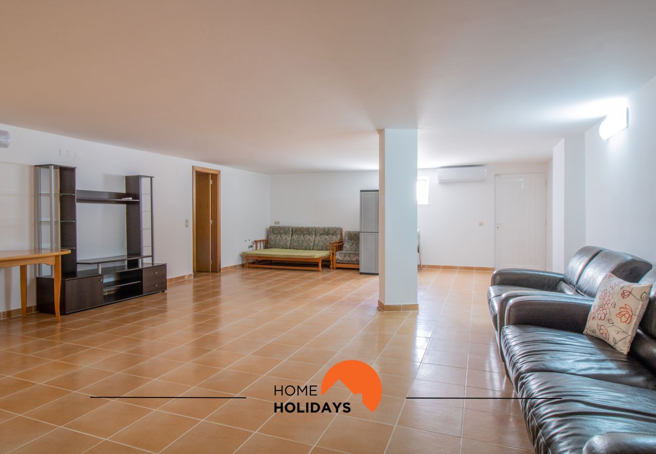 Casa em Albufeira - #297 5BR Villa | Large Groups & Pool
