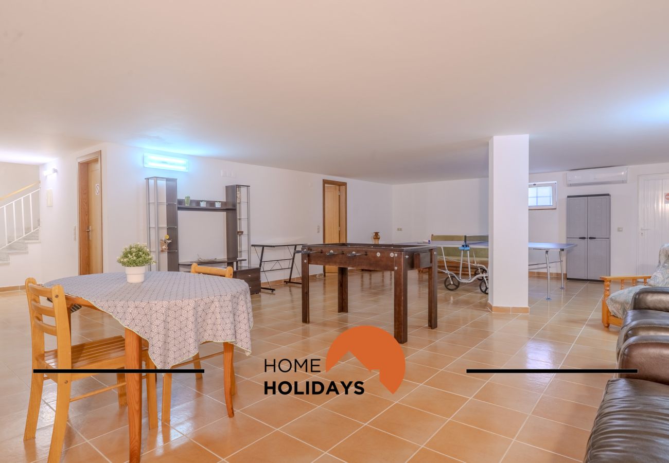 Casa em Albufeira - #297 5BR Villa | Large Groups & Pool