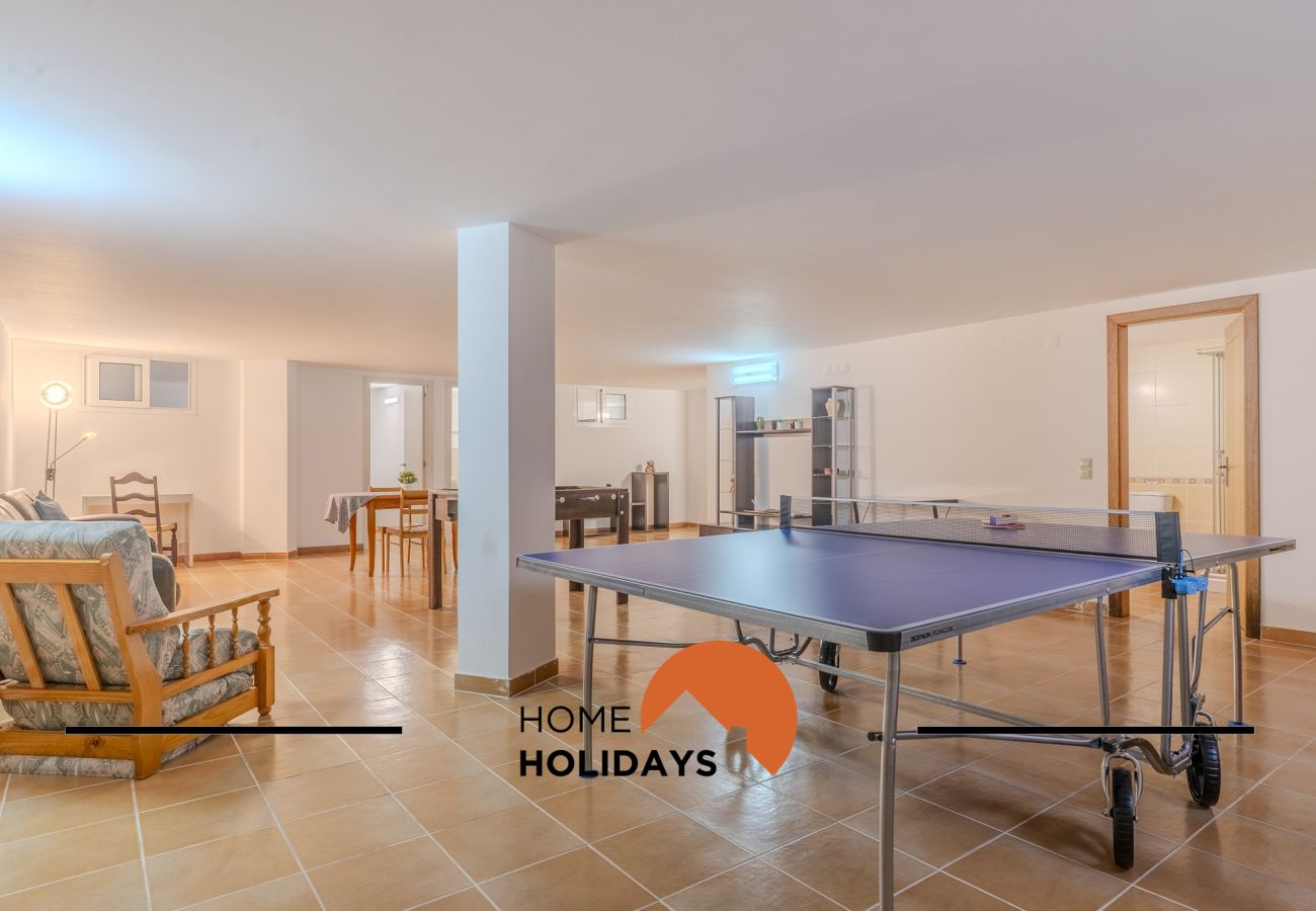 Casa em Albufeira - #297 5BR Villa | Large Groups & Pool