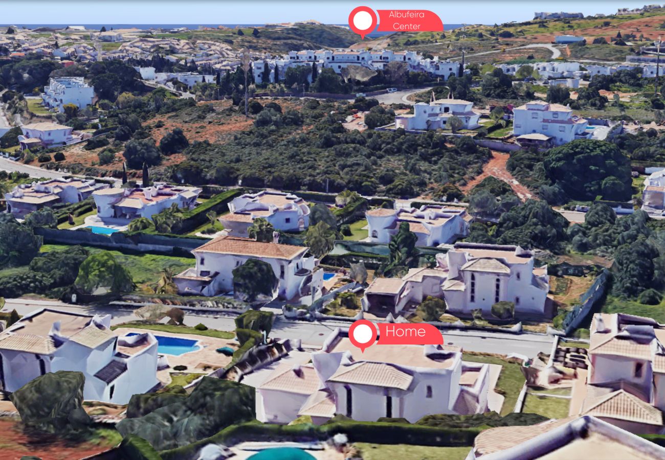 Casa em Albufeira - #297 5BR Villa | Large Groups & Pool