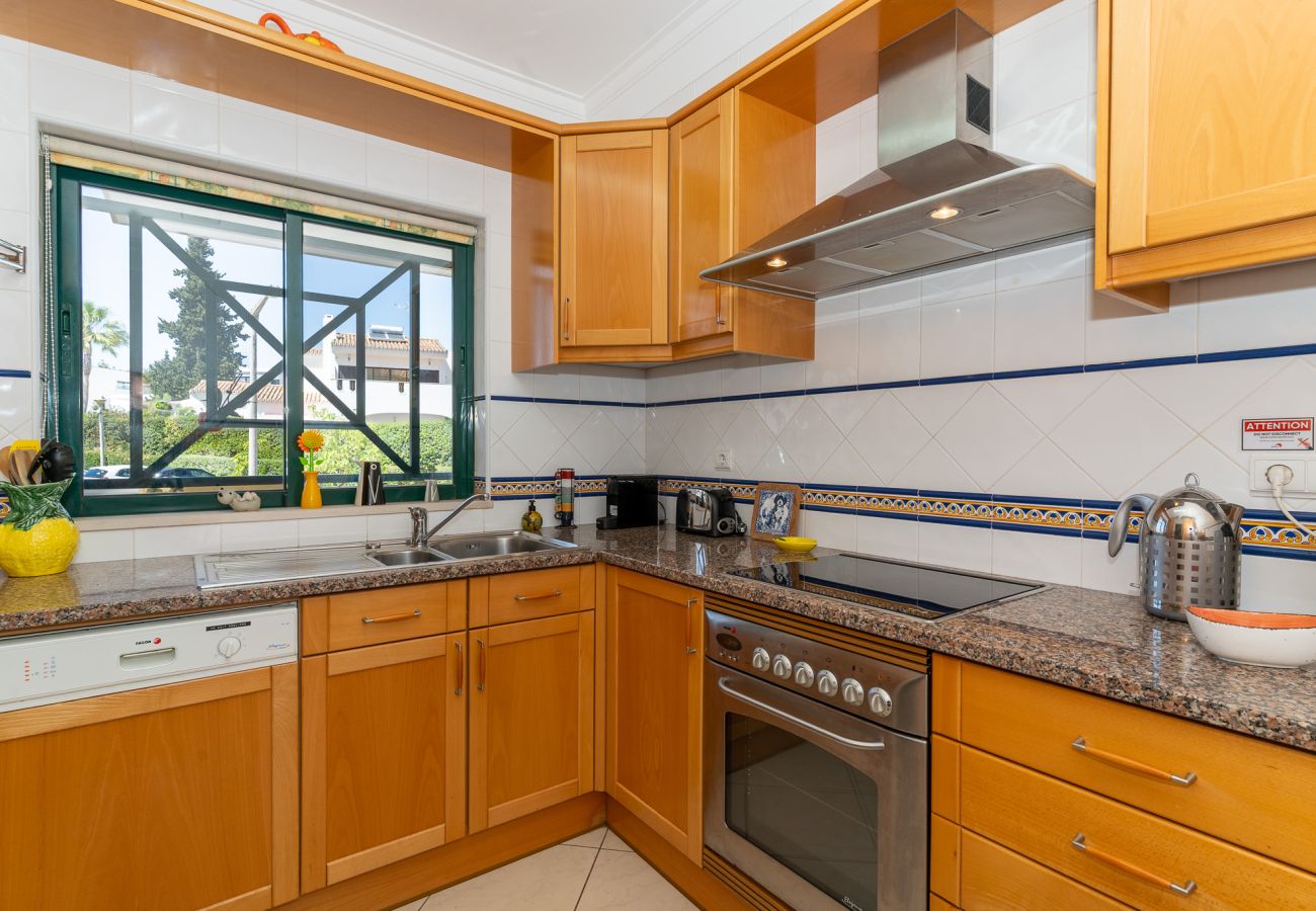Apartamento em Albufeira - #310 Family Apartment | Pool & Beach Nearby