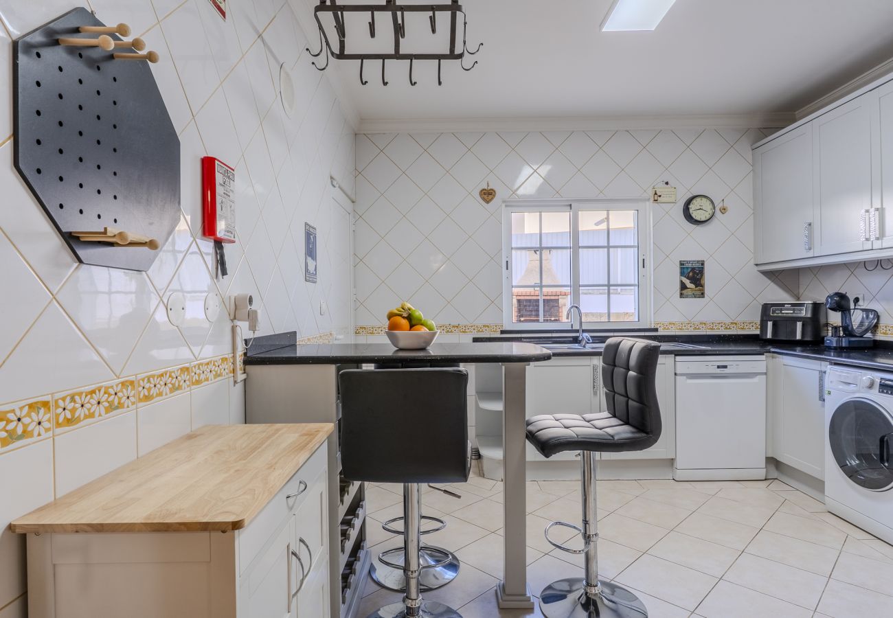 Villa em Albufeira - #343 Villa w/ Pool & Jacuzzi | Luxury Stay
