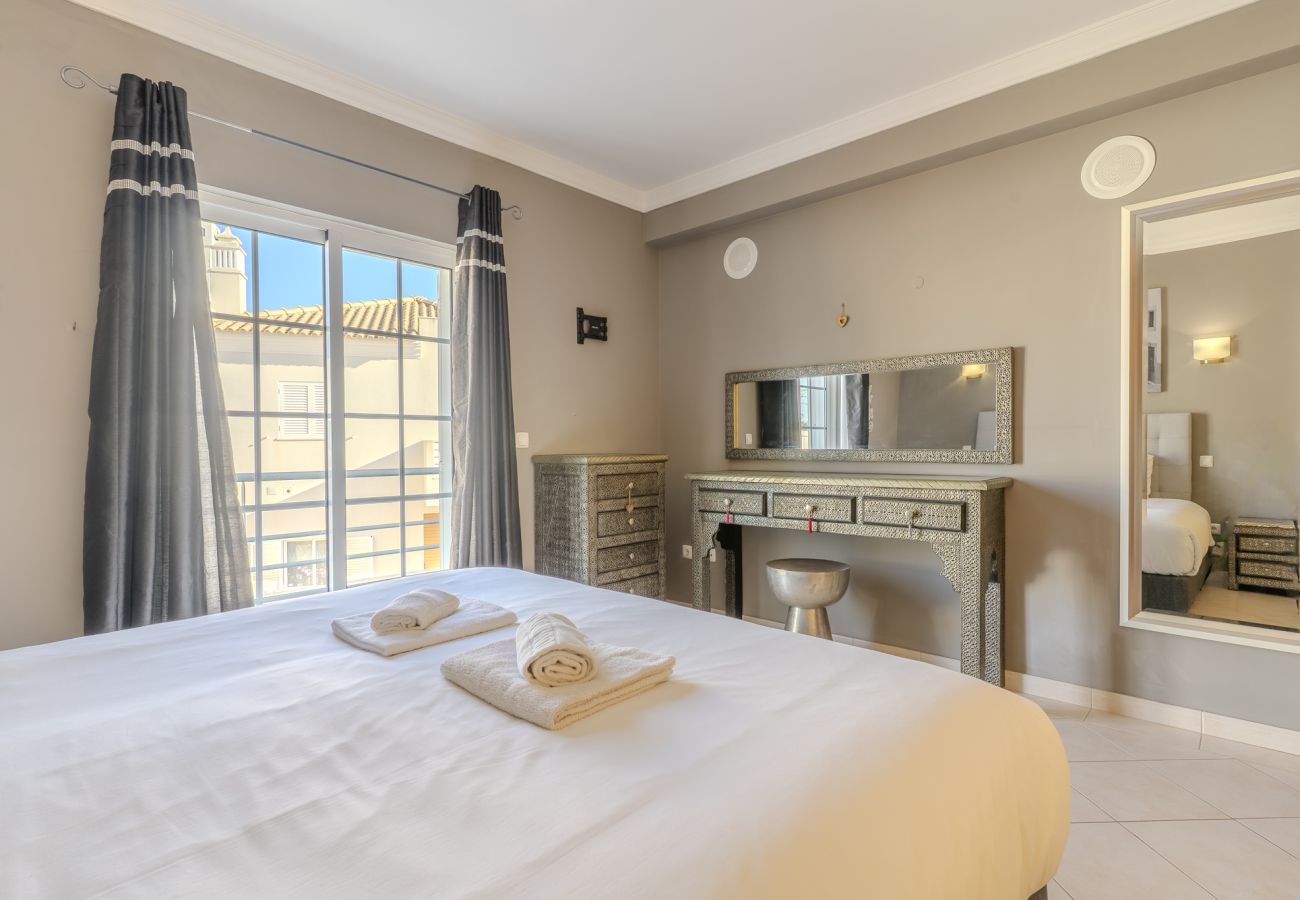Villa em Albufeira - #343 Villa w/ Pool & Jacuzzi | Luxury Stay