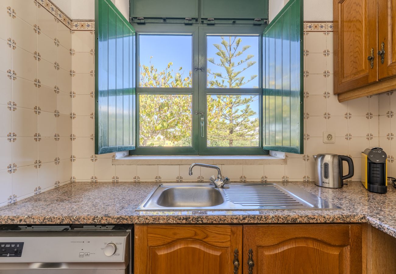 Apartamento em Paderne - #358 Quinta Brito Lima A by Home Holidays
