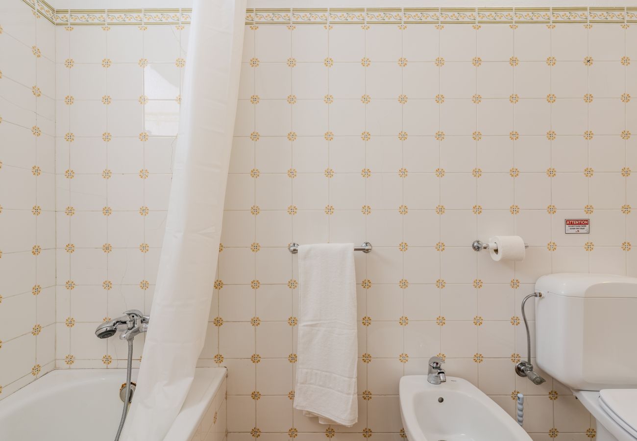 Apartamento em Paderne - #360 Quinta Brito Lima C by Home Holidays