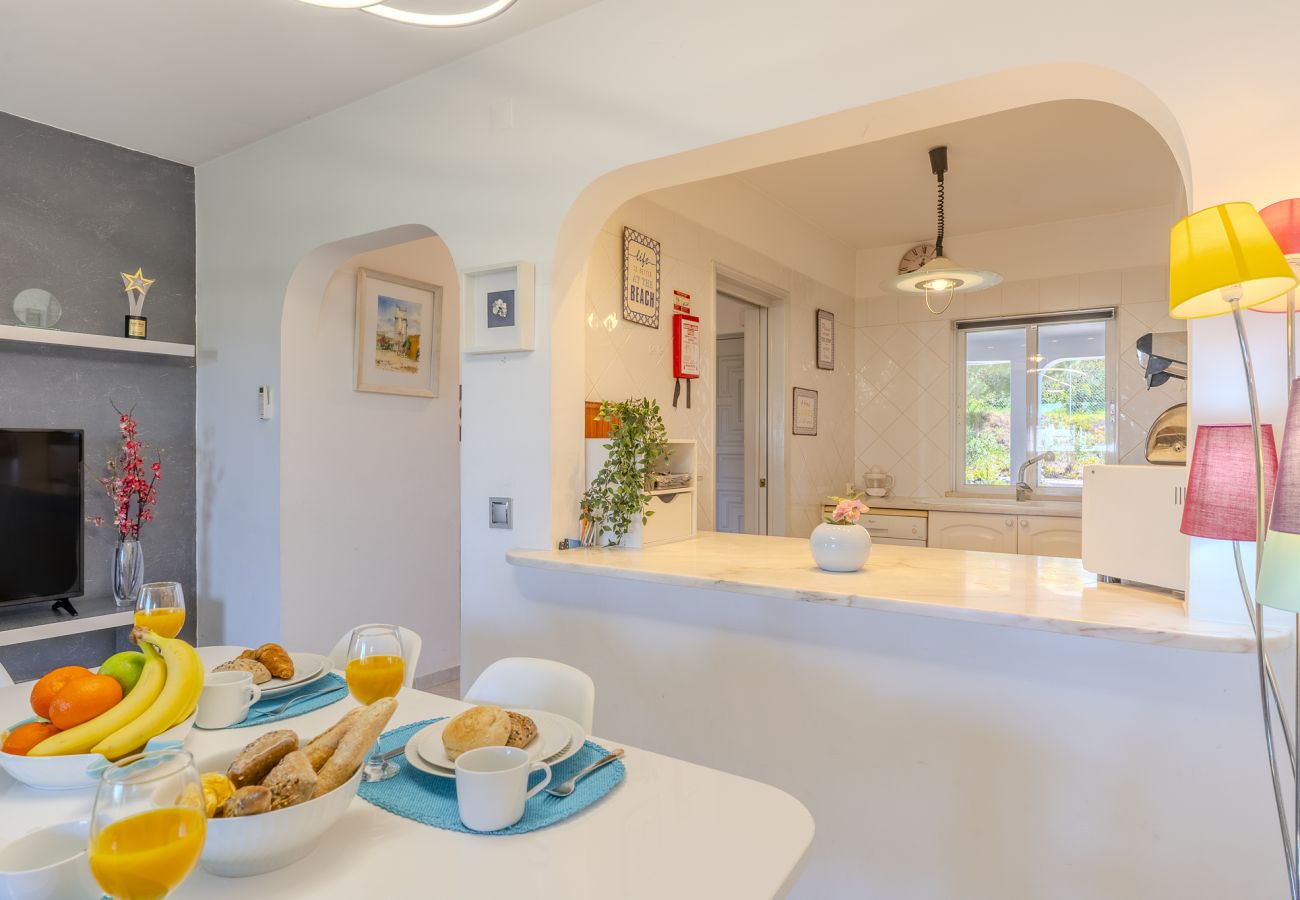 Apartamento em Albufeira - #364 T3 Costa Dourada by Home Holidays 