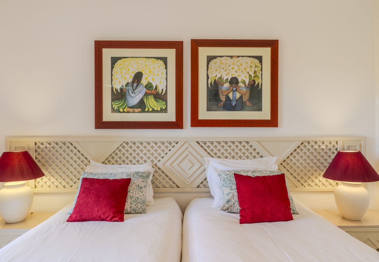 Apartamento em Albufeira - #364 T3 Costa Dourada by Home Holidays 