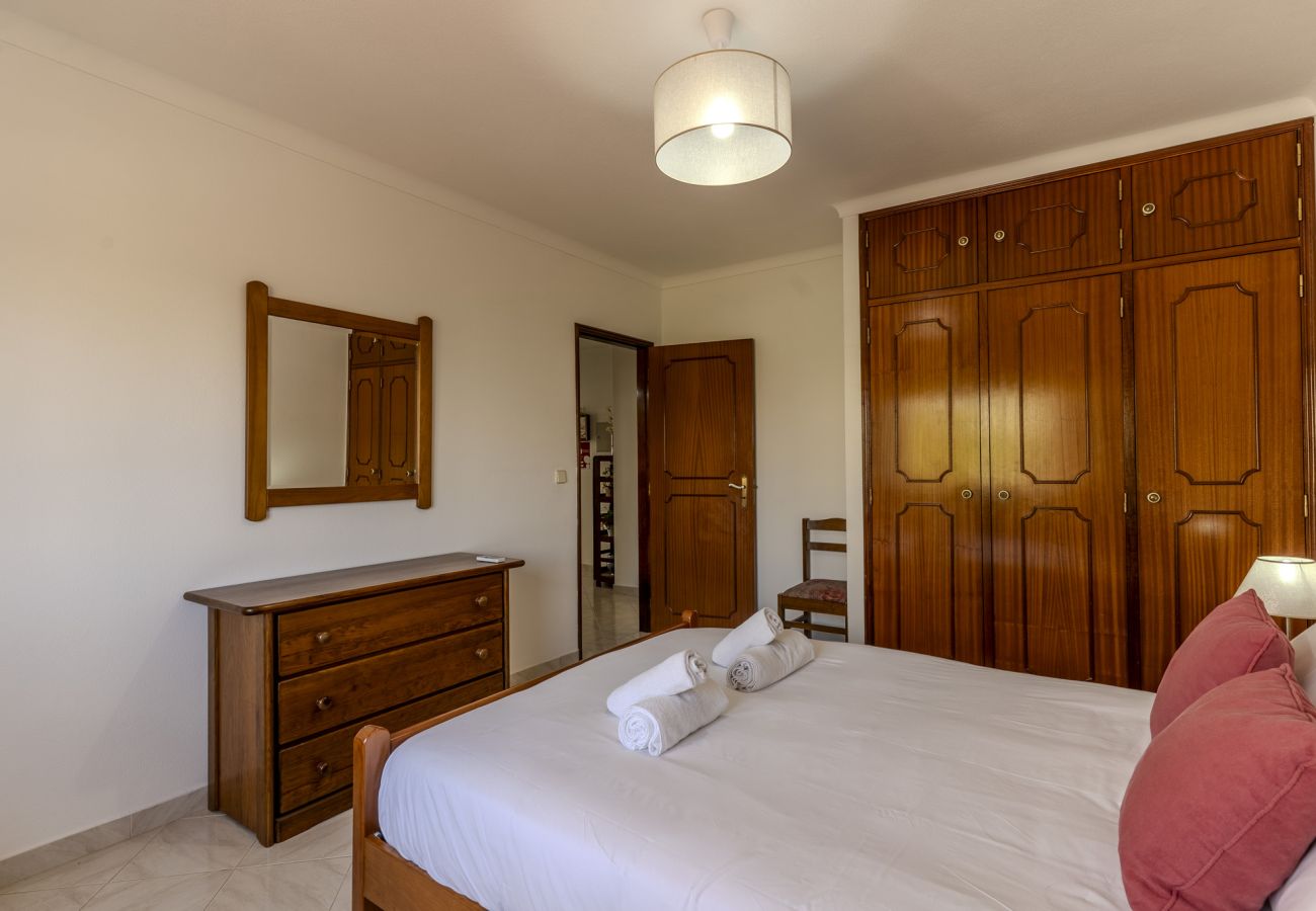 Apartamento em Albufeira - #345 Central Albufeira Apartment | AC & Garage 