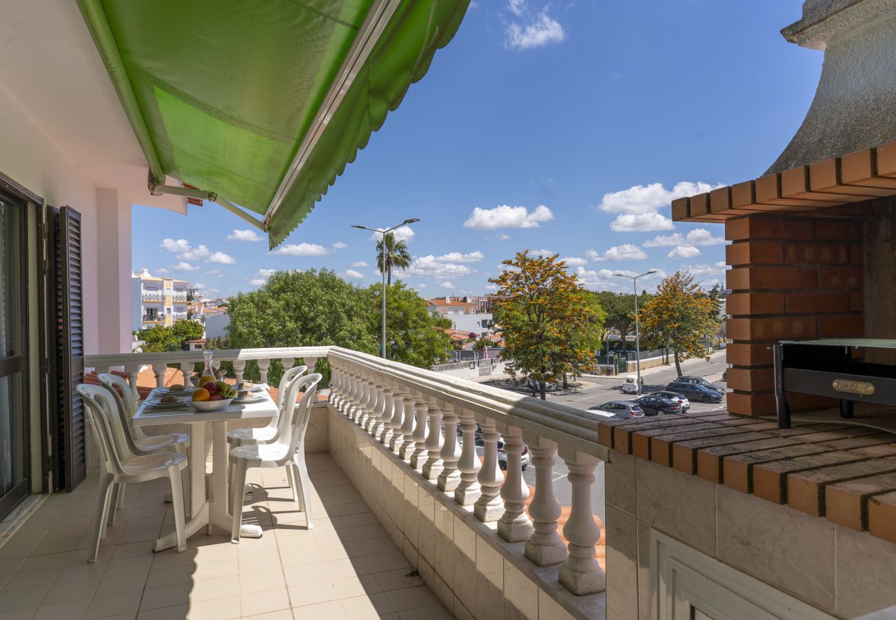 Apartamento em Albufeira - #345 Central Albufeira Apartment | AC & Garage 