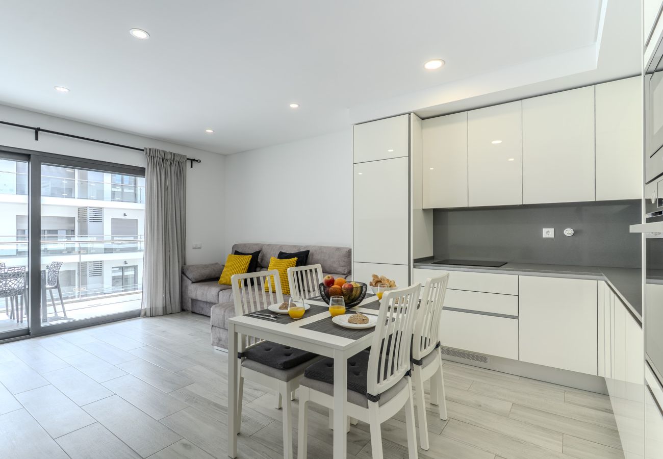 Apartamento em Quarteira - #371 Sunny Quarteira Apartment | Near the Beach
