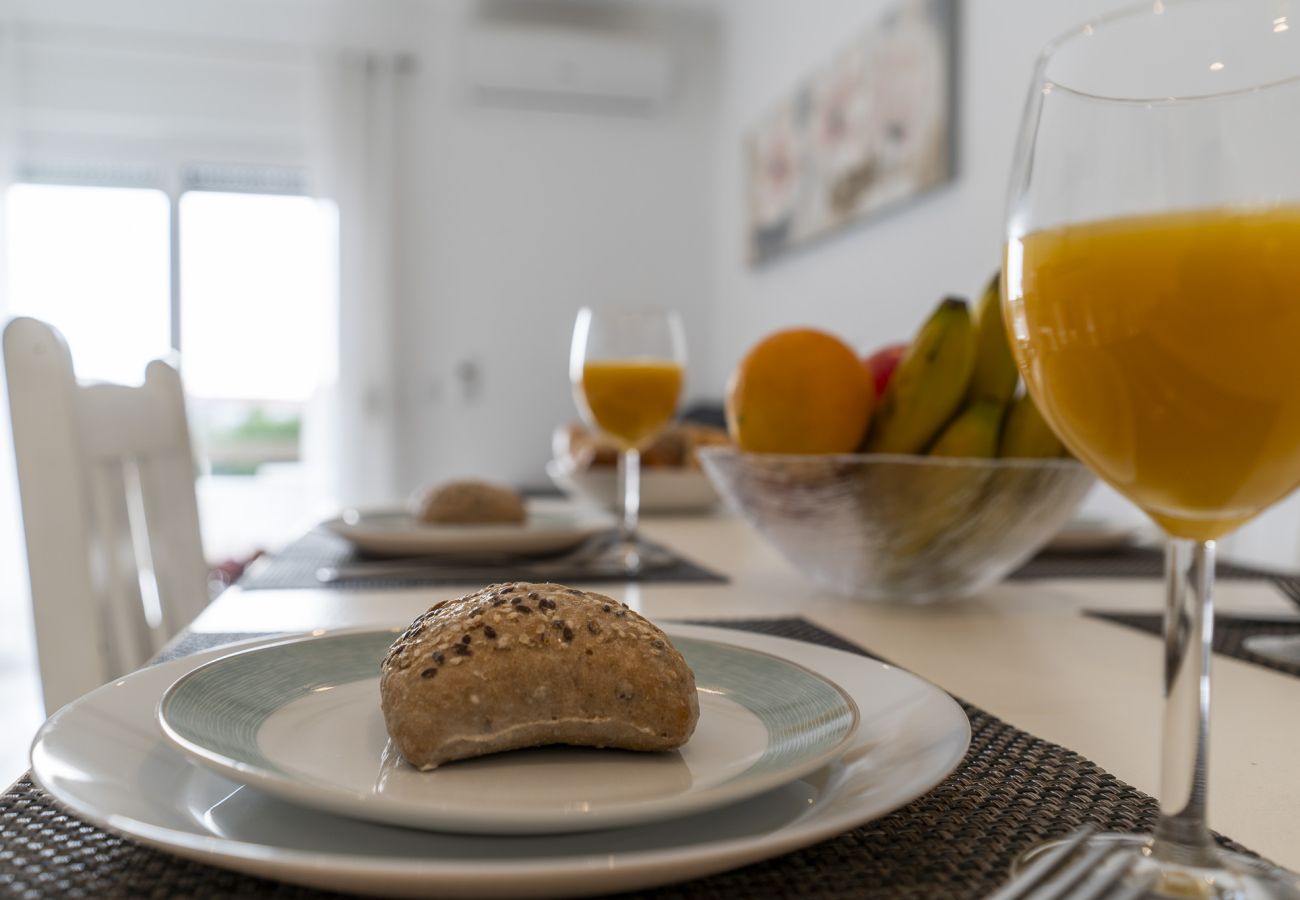 Apartamento em Albufeira - #372 Sunny Balcony Retreat | Pool & 3 Bedrooms