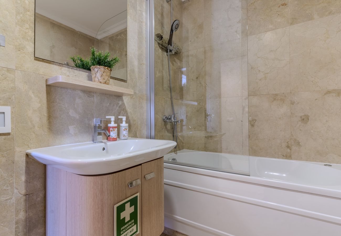 Apartamento em Albufeira - #318 Spacious 2BR Apartment | Bright Interiors