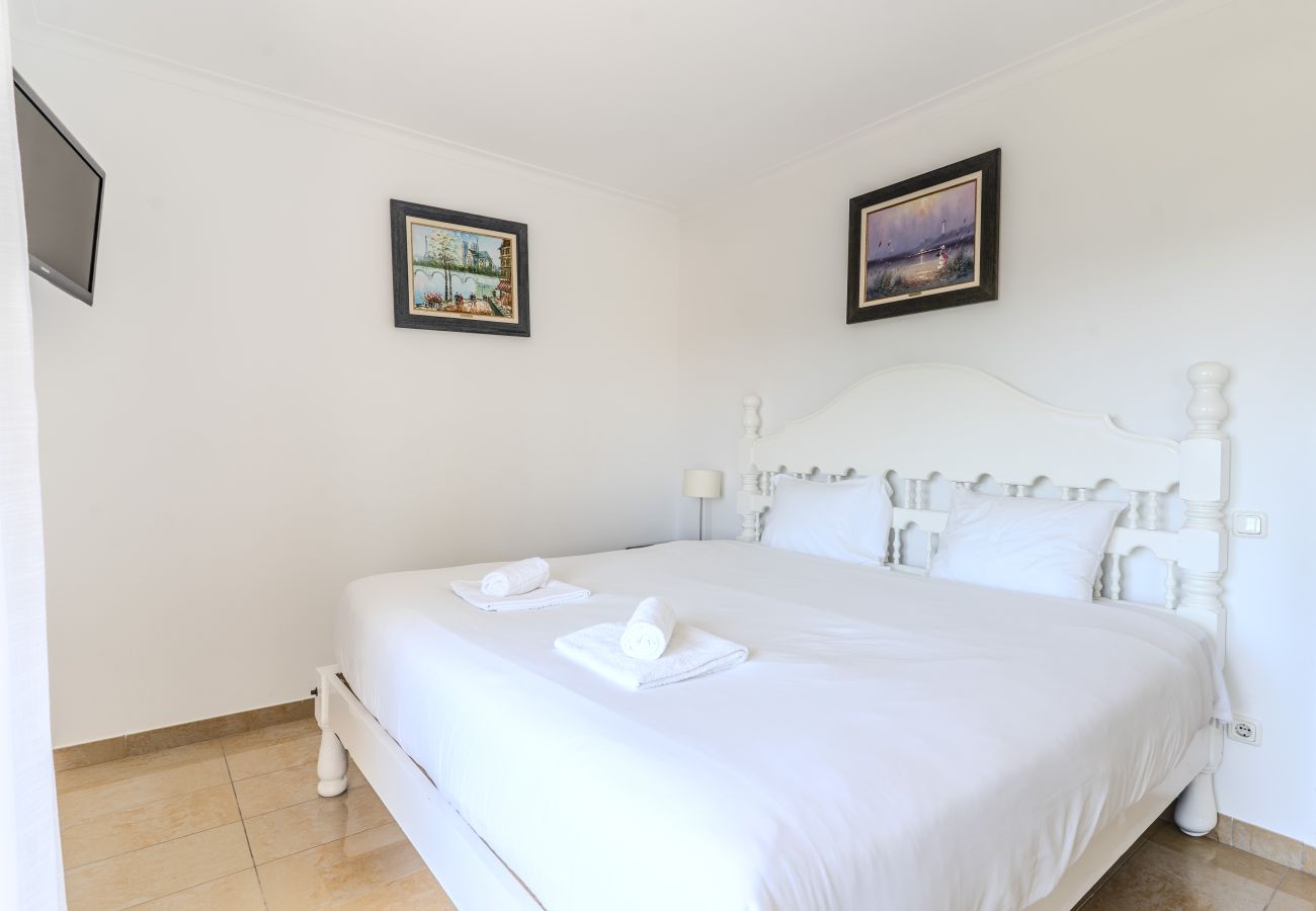Apartamento em Albufeira - #397 Comfortable Apartment by the Beach 