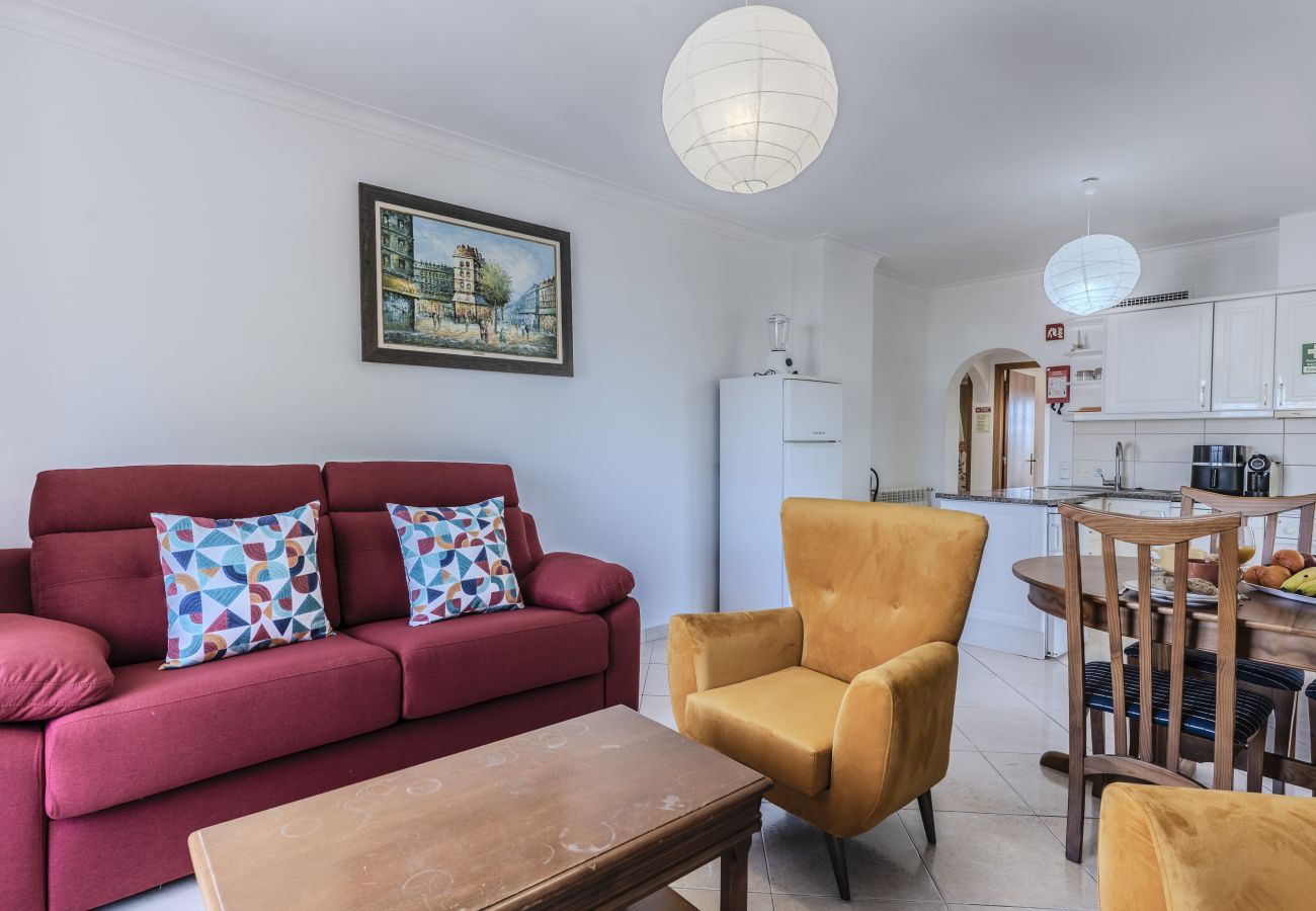Apartamento em Albufeira - #397 Comfortable Apartment by the Beach 