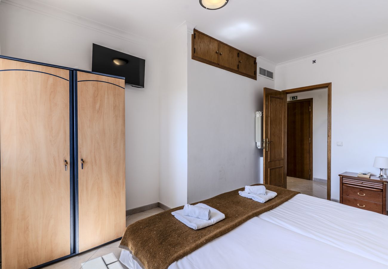 Apartamento em Albufeira - #397 Comfortable Apartment by the Beach 