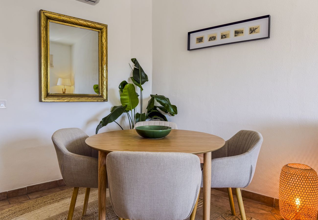 Apartamento em Albufeira - #407 Central 3BR | Walk to the Beach & Old Town