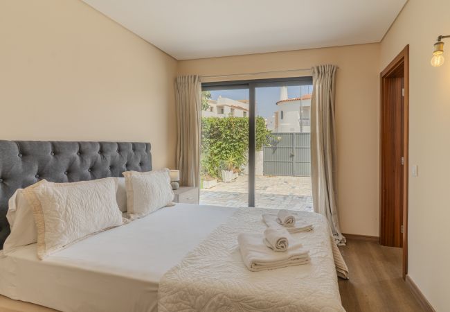 Apartamento em Albufeira - #390 New town  Apartment with share pool 