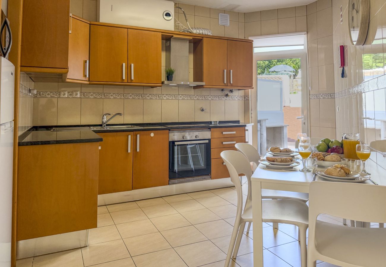 Casa em Albufeira - #403 Beach House | Sea View & BBQ