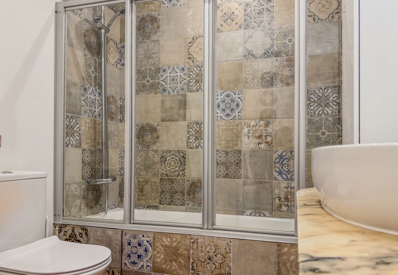 Apartamento em Albufeira - #409 Central Albufeira Getaway with Shared Pool