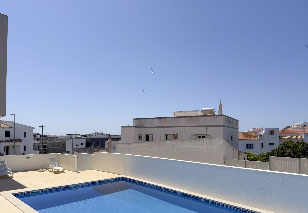Apartamento em Albufeira - #328 Charming 2BR Albufeira Home | Balcony & AC