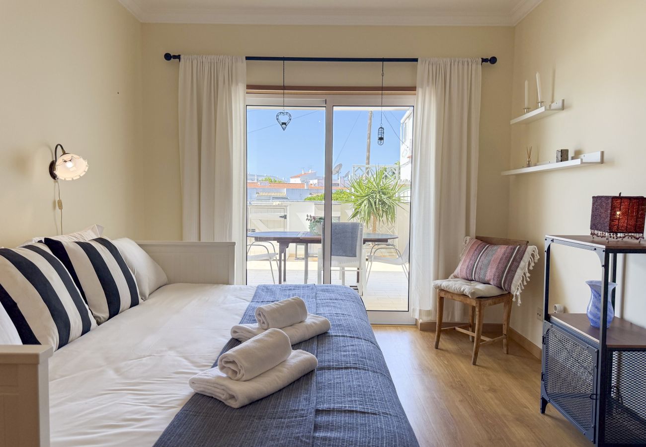 Apartamento em Albufeira - #328 Charming 2BR Albufeira Home | Balcony & AC