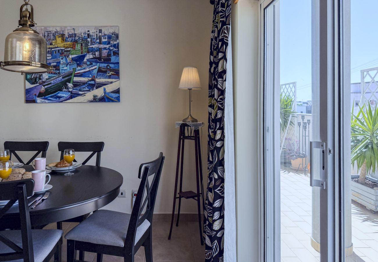 Apartamento em Albufeira - #328 Charming 2BR Albufeira Home | Balcony & AC