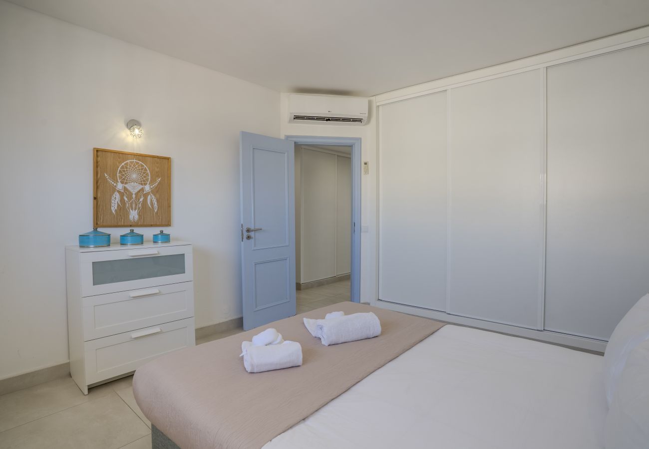 Apartamento em Albufeira - #412 Flat with pool | 1BR | Near Oura & Beaches