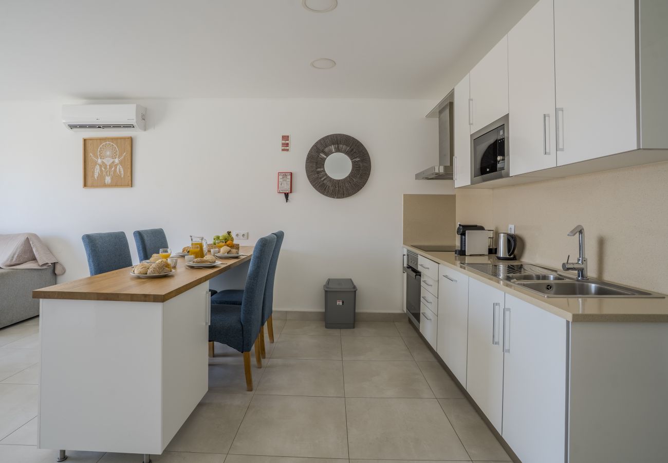Apartamento em Albufeira - #412 Flat with pool | 1BR | Near Oura & Beaches