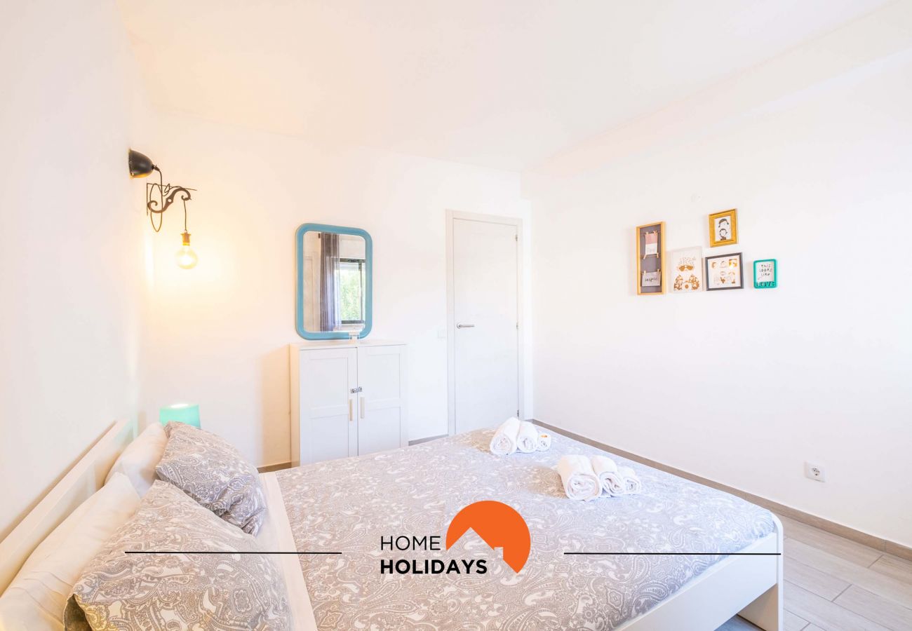 Apartment in Albufeira - #112 Oura Apartment | Pool & Nightlife