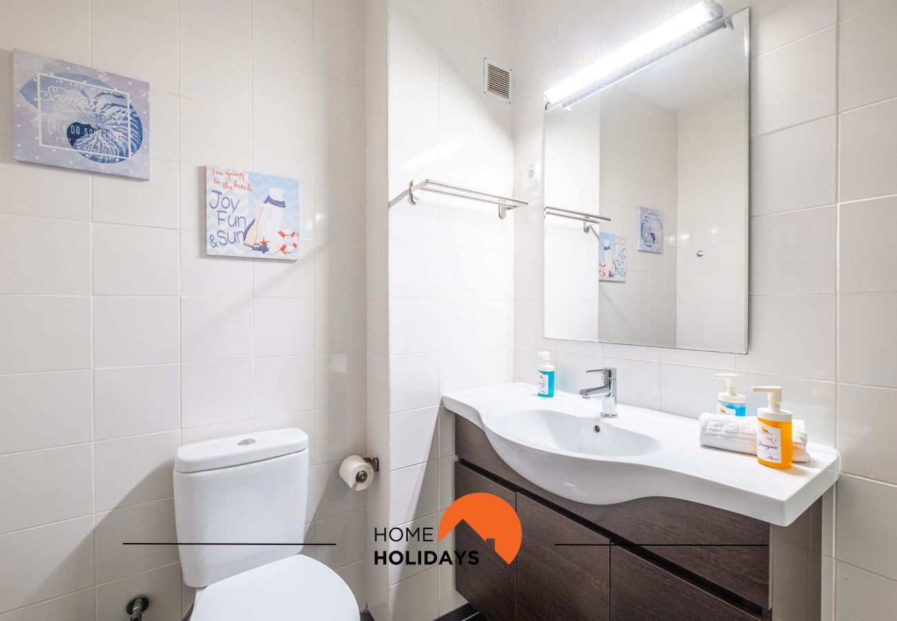 Apartment in Albufeira - #112 Oura Apartment | Pool & Nightlife