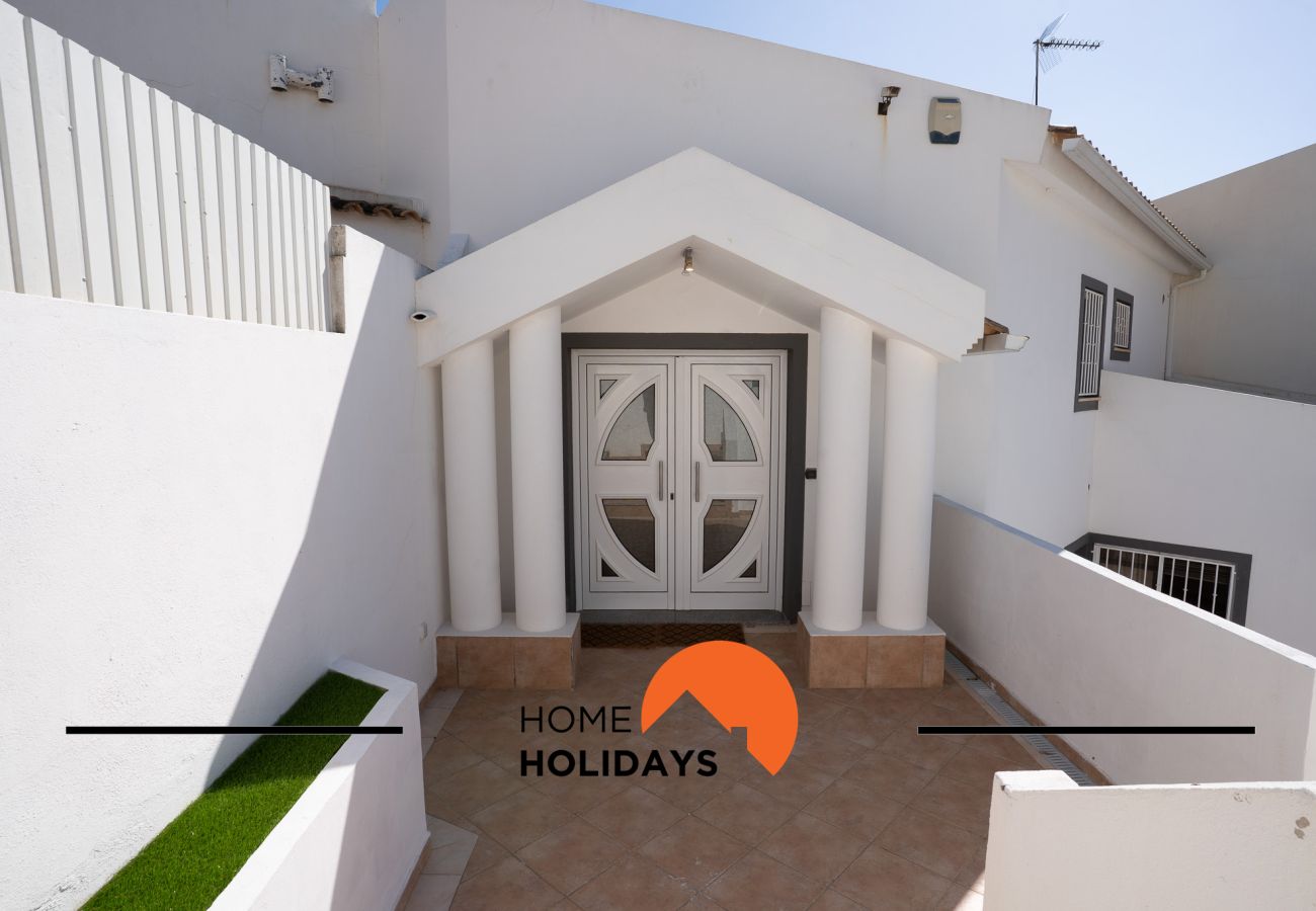 Villa in Albufeira - #248 Villa Loureira | Pool & Comfort
