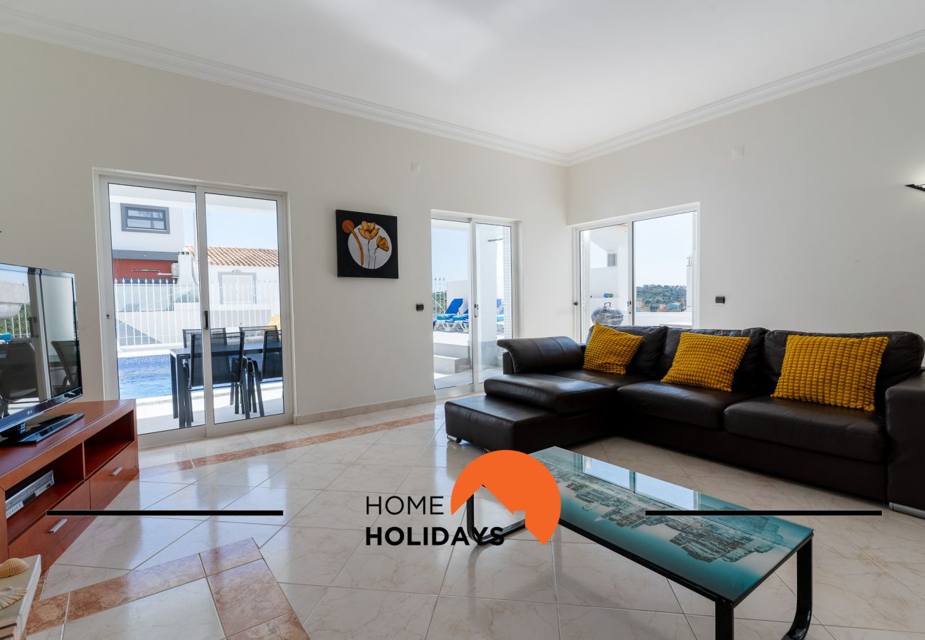 Villa in Albufeira - #248 Villa Loureira | Pool & Comfort