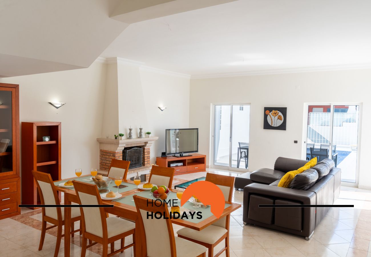 Villa in Albufeira - #248 Villa Loureira | Pool & Comfort