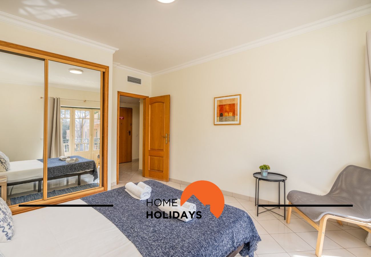Apartment in Albufeira - #273 2BR Bicos | Location